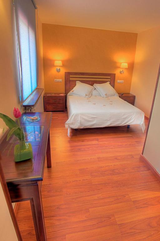 Hotel Casa Custodio La Puebla de Roda Pokoj fotografie